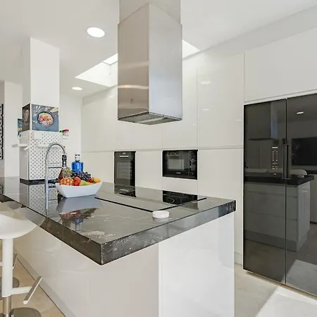Townhouse Park Paraiso Вилла Адехе