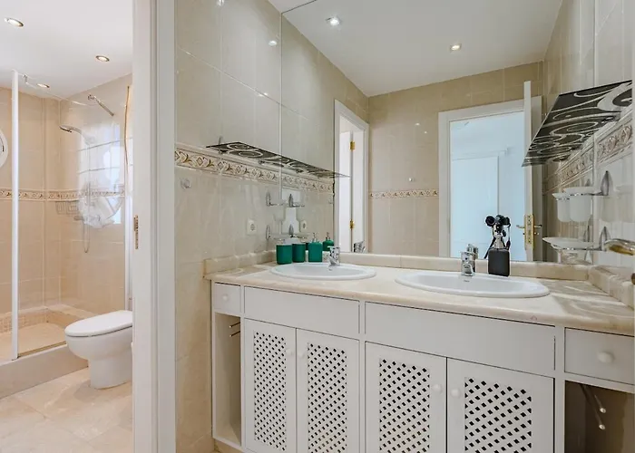 Townhouse Park Paraiso Villa *