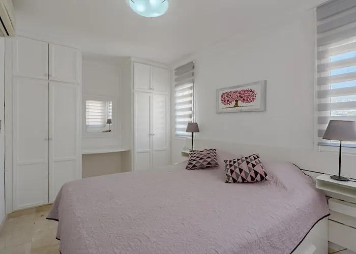 Townhouse Park Paraiso